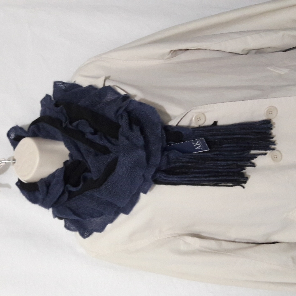 Anne Klein Women Two Toned Black Blue Ruffle Boa Soft Acrylic Scarf 7.5"…